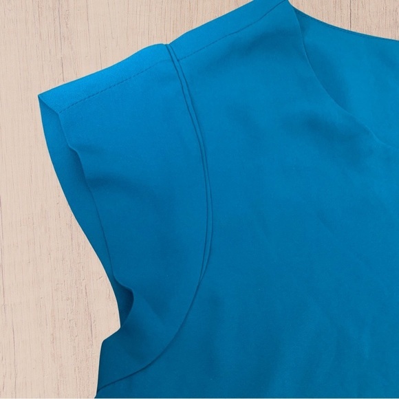 Womens short sleeve blouse ruffle blue medium Fluted Sleeve - Picture 3 of 8